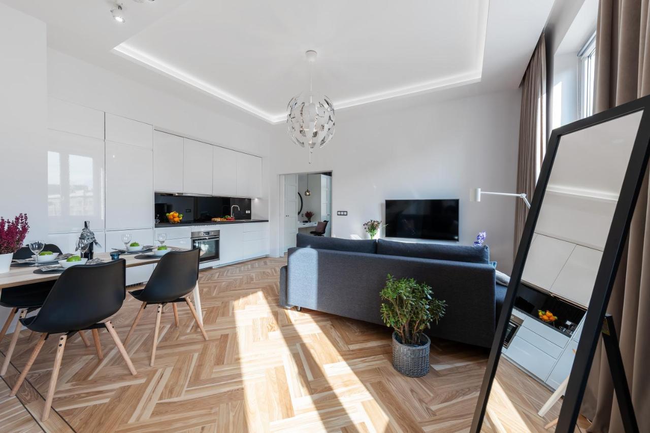 Marszalkowska Center Serviced Apartments Varsóvia Exterior foto